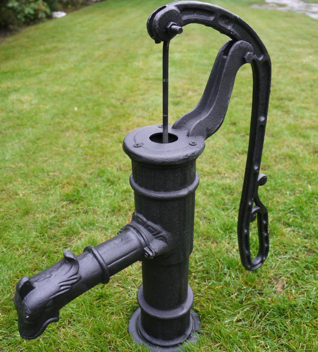 Old Fashioned Water Pump Faucet Faucet Ideas Site