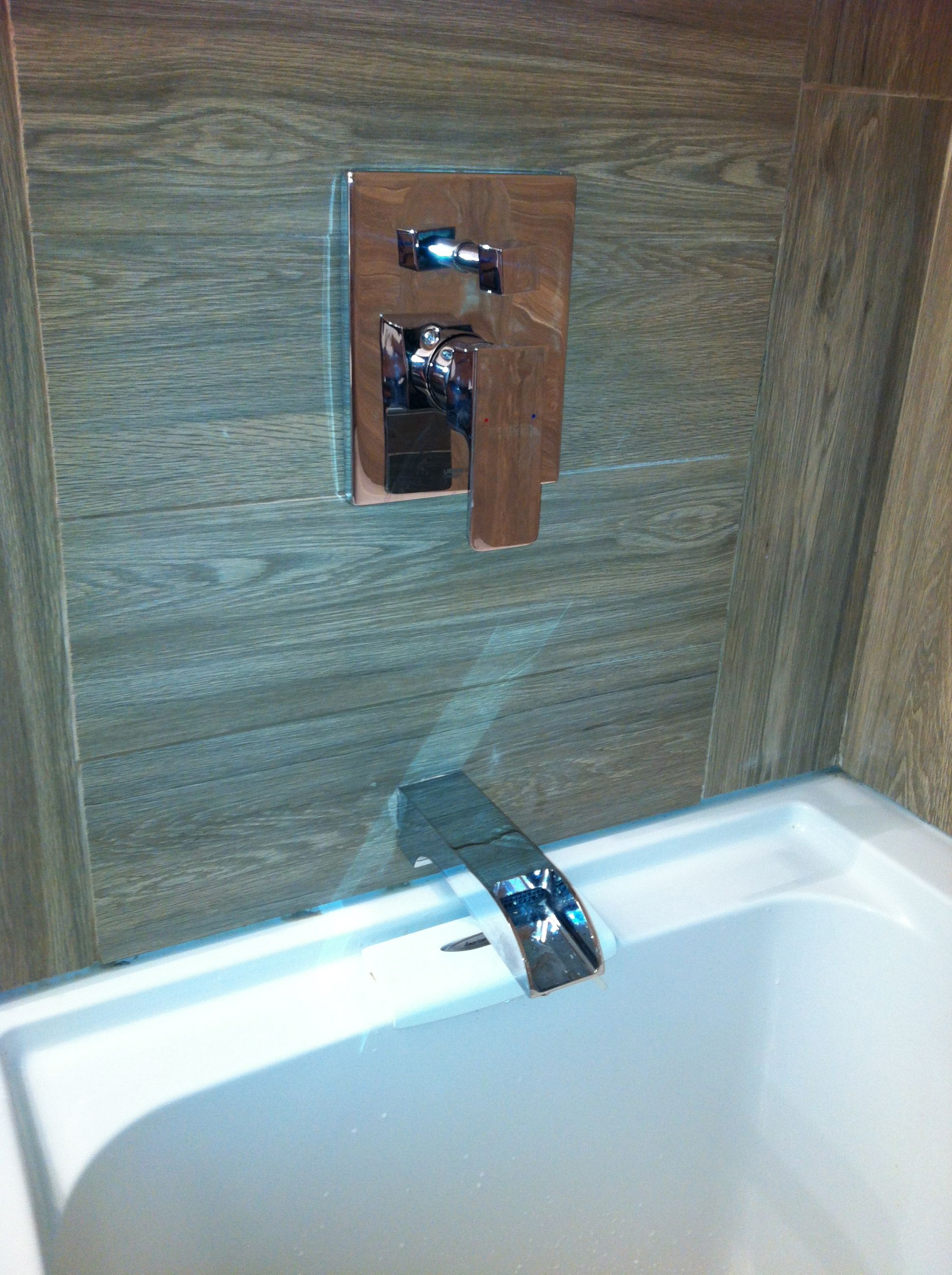 New Taps From Rona Httpwwwronacaenwaterfall Bathtub And pertaining to dimensions 1936 X 2592