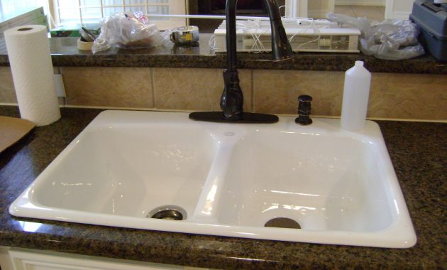 Pictures Of Kitchen Sinks With Bronze Faucets Trendyexaminer with regard to measurements 3072 X 2304