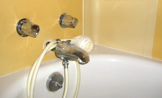 Shower Head Attached To Tub Faucet Bathroom Ideas inside proportions 1440 X 1080