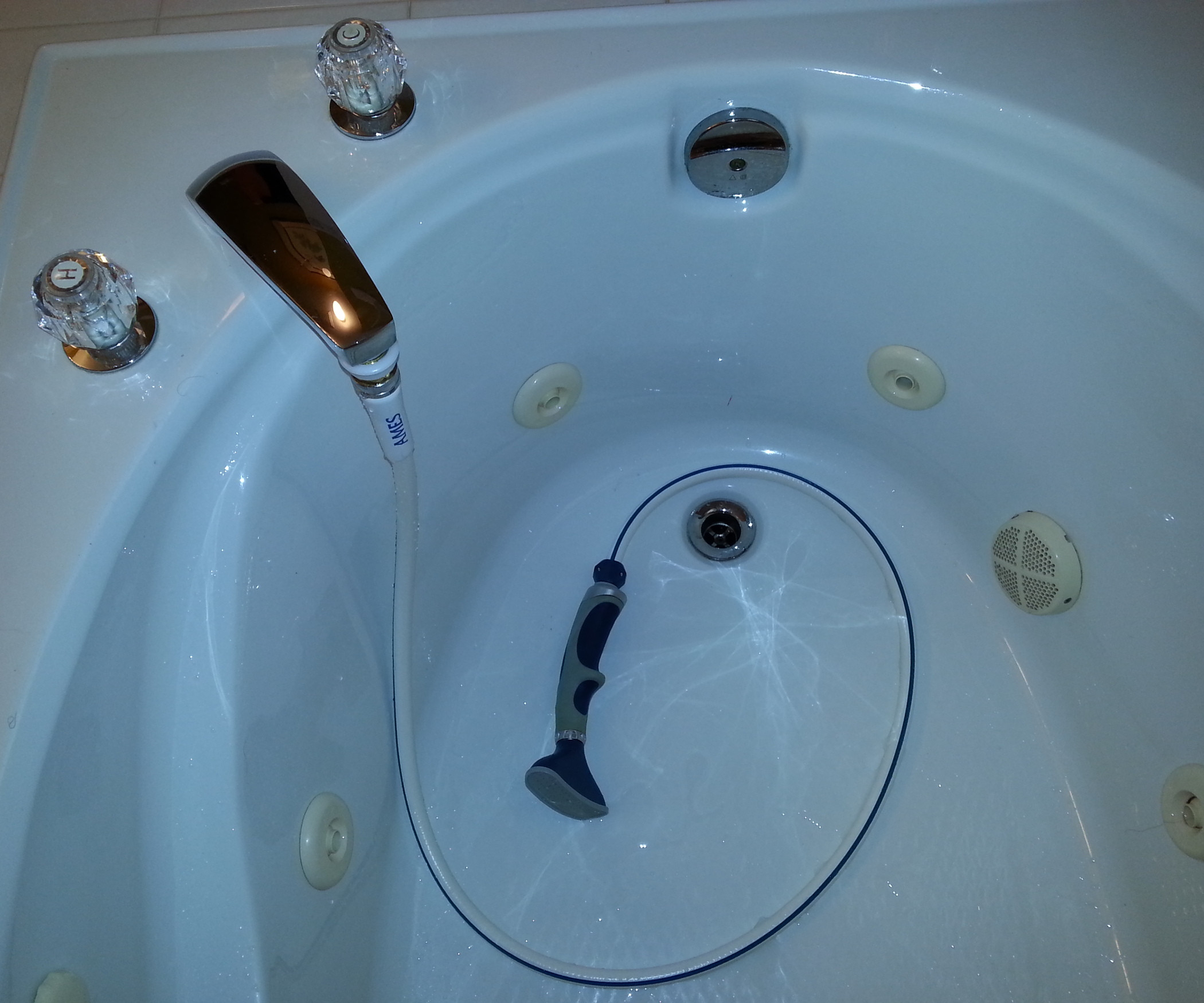 Shower Head For Bathtub Faucet On Amazing Faucets Also Hand Held inside measurements 2100 X 1750