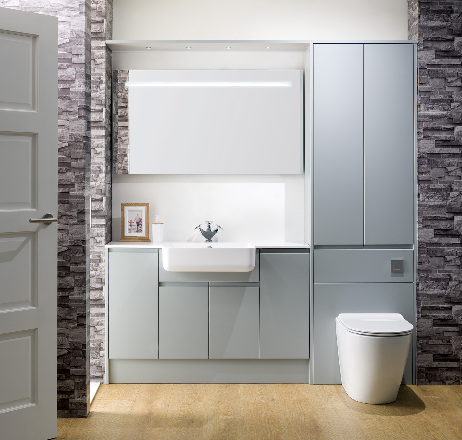 Selter Calypso Bathroom Furniture with dimensions 1600 X 1523
