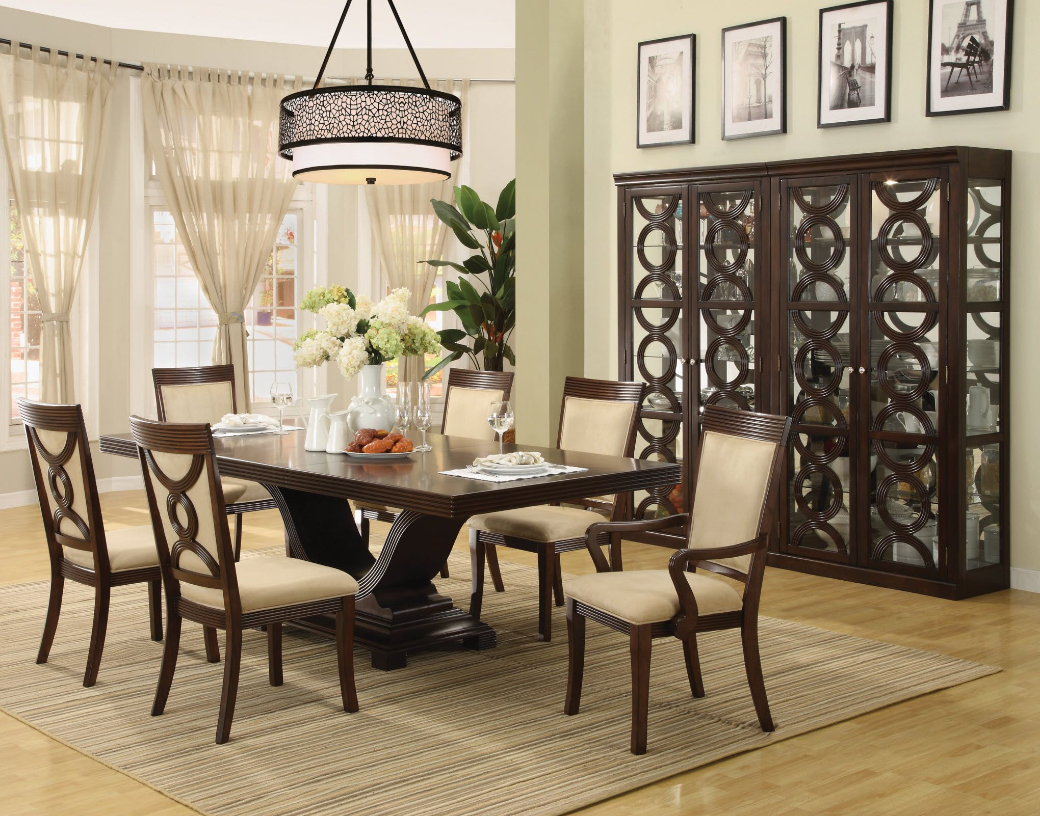 10 Round Dining Tables To Create A Cozy And Modern Decor pertaining to measurements 2040 X 1602