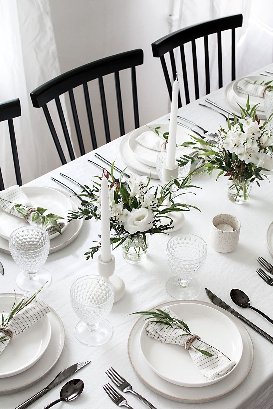 5 Tips To Set A Simple And Modern Tablescape Breakfast regarding proportions 900 X 1350