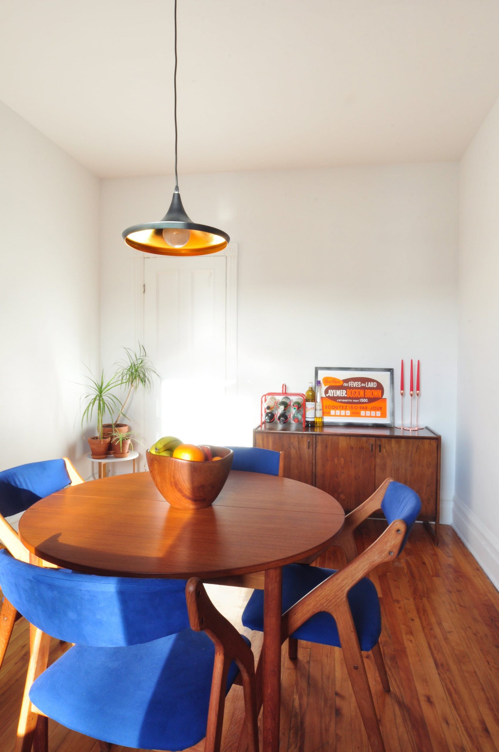 A Rainbow Chips Ahoy Modern Montreal Apartment Decor inside proportions 2848 X 4288