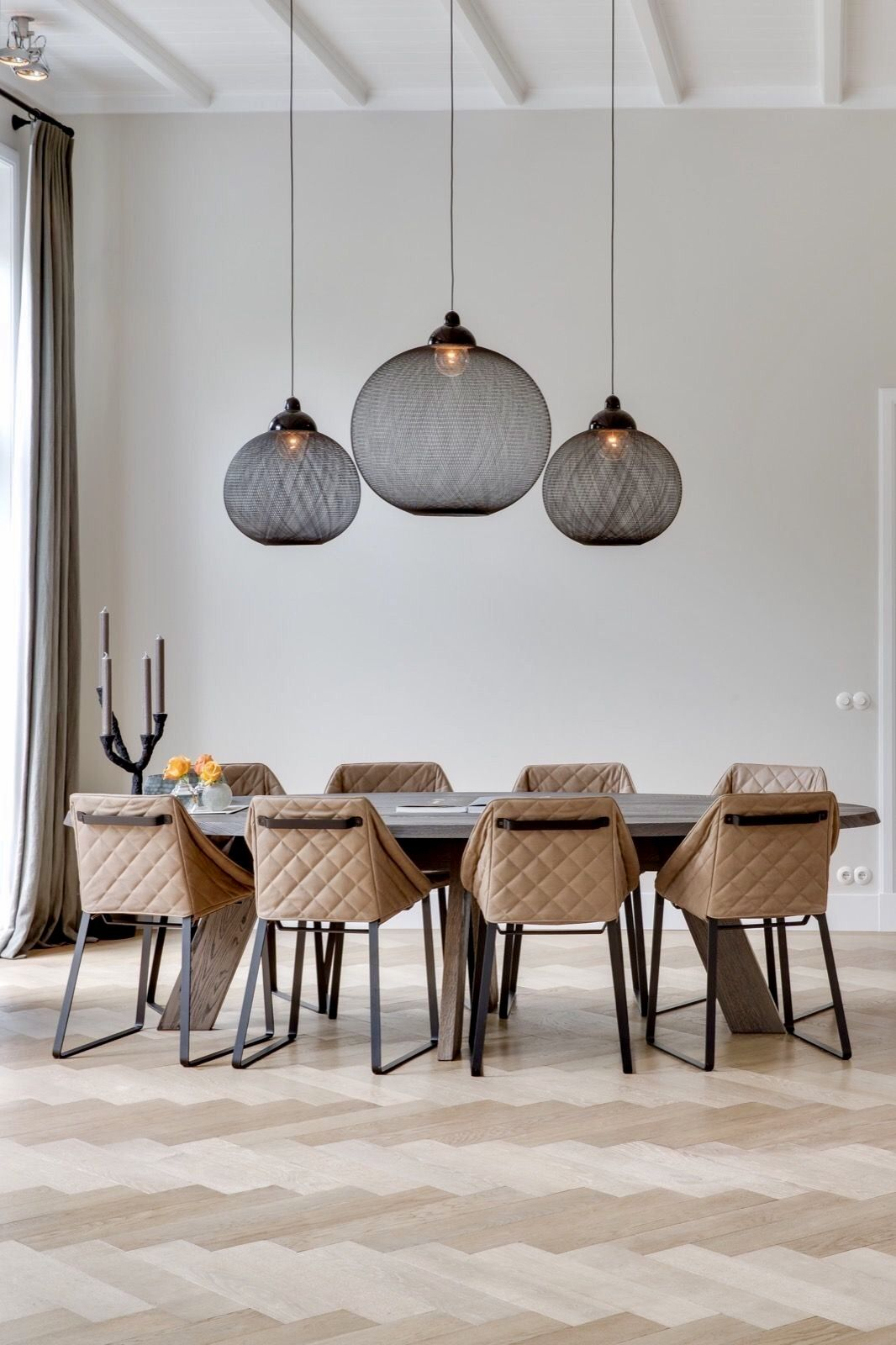 Dramatic Pendant Lights Great With A Full Height Ceiling regarding measurements 1066 X 1600