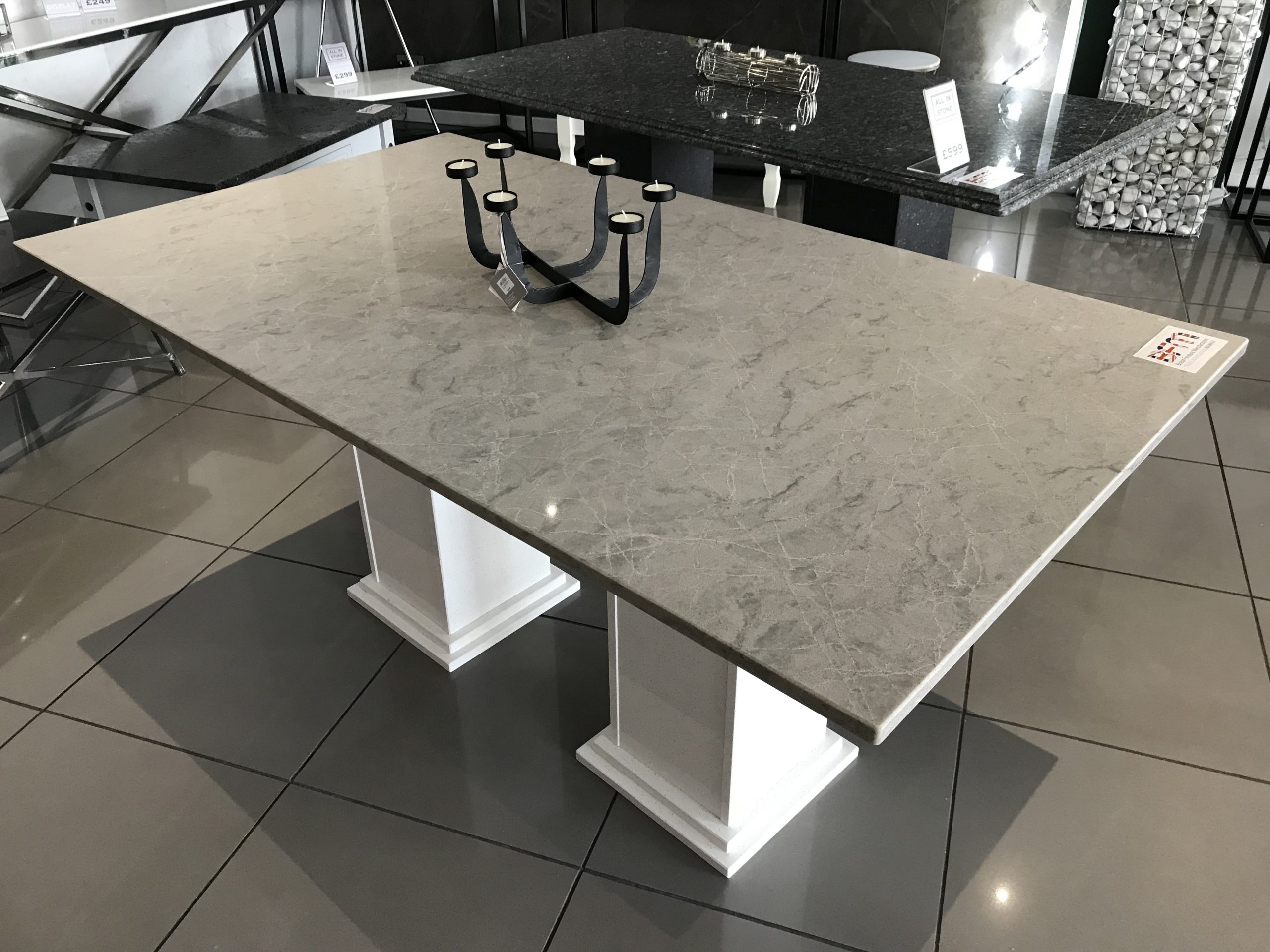 quartz dining room table round