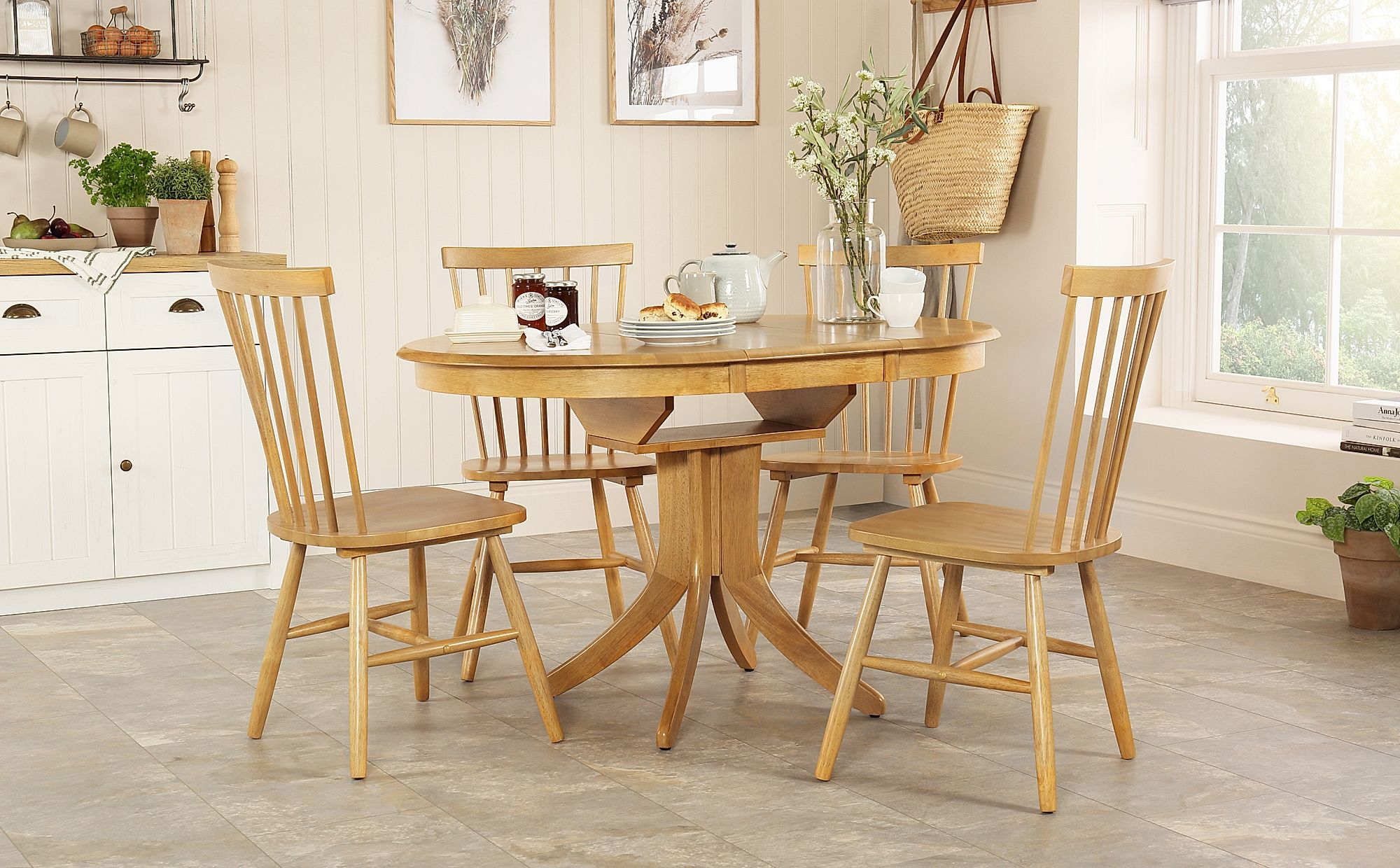 Hudson Round Oak Extending Dining Table With 4 Pendle Chairs intended for proportions 2000 X 1240