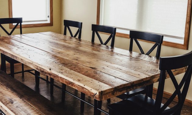 Lake House Decor Ideas Barnwood Dining Table Reclaimed with regard to measurements 735 X 1102