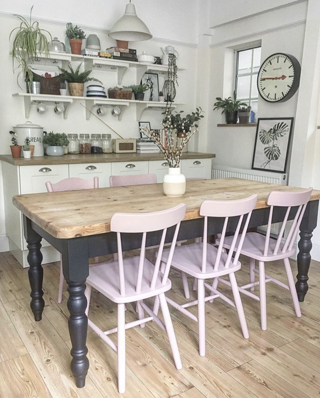 Lauracoxhome Gave Her Table And Chairs A Makeover Using pertaining to size 1125 X 1399