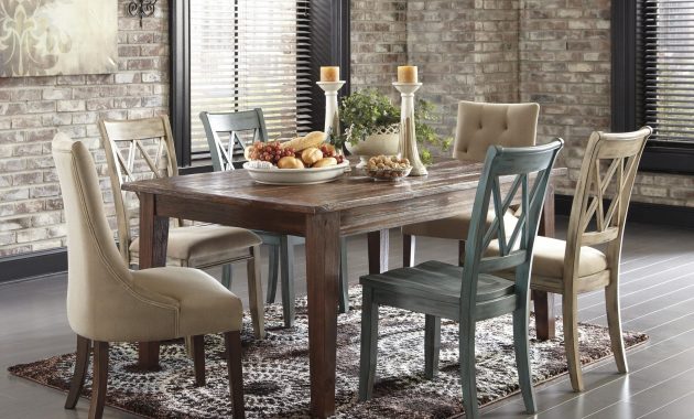 Mestler Dining Upholstered Side Chair Signature Design with regard to dimensions 3000 X 2400