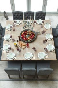 Modern Rustic Thanksgiving Table Settings 10 Great Ideas in measurements 733 X 1100