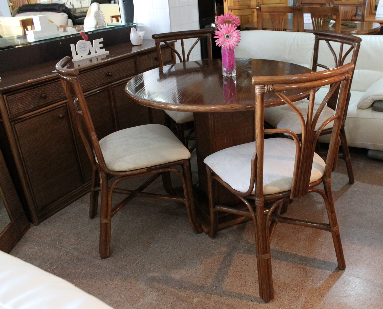 New2you Furniture Second Hand Tables Chairs For The for proportions 1316 X 1064