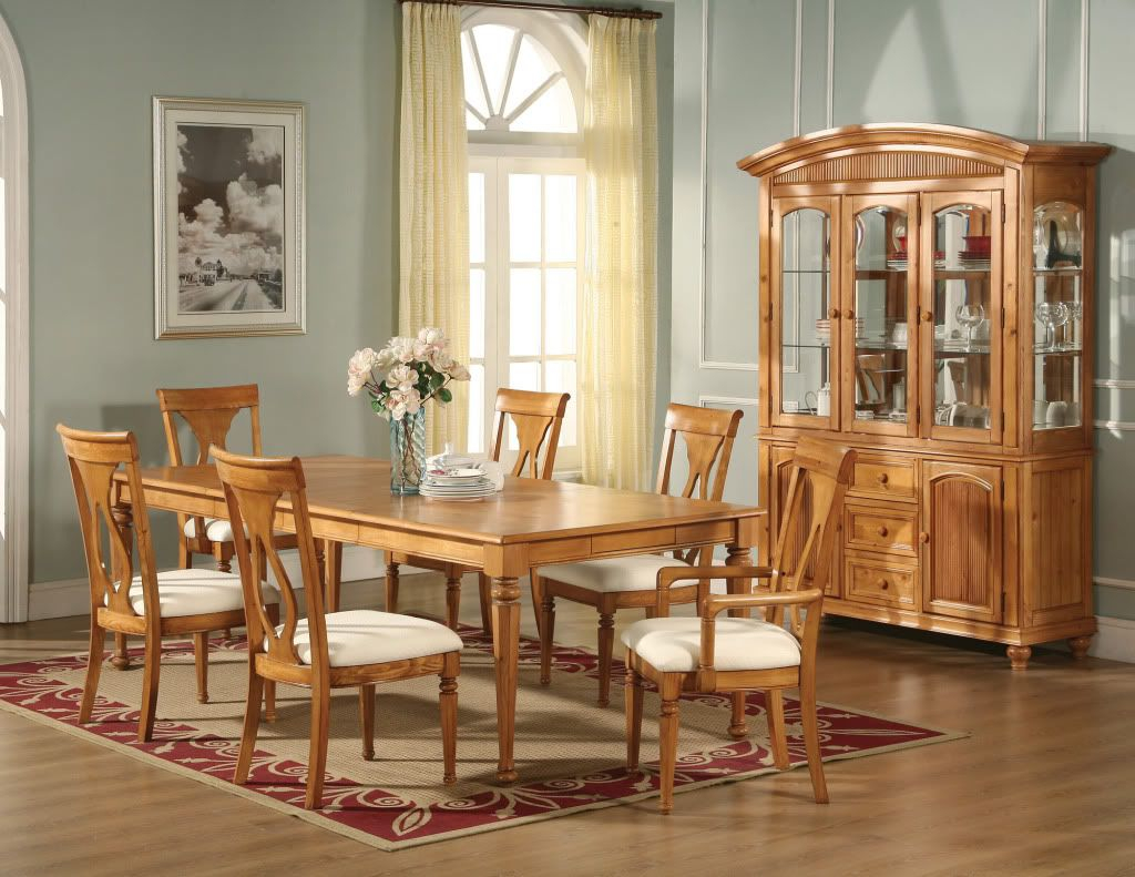 medium oak dining room sets