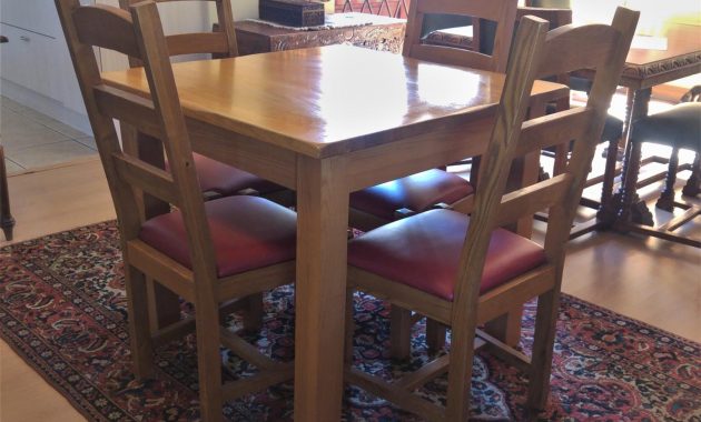 Solid 4 Seater Oak Dining Room Suite With 4 Matching Chairs Chairs Have Drop In Seats And Are High Backedrecently Reupholstered Excellent in size 1536 X 1228