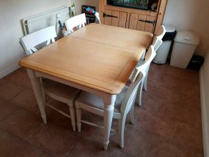 Solid Oak Bhs Extendable Dining Table Chairs In Barry Vale Of Glamorgan Gumtree within dimensions 1024 X 768