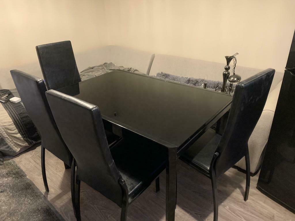Table And Chairs In Bishopbriggs Glasgow Gumtree pertaining to measurements 1024 X 768